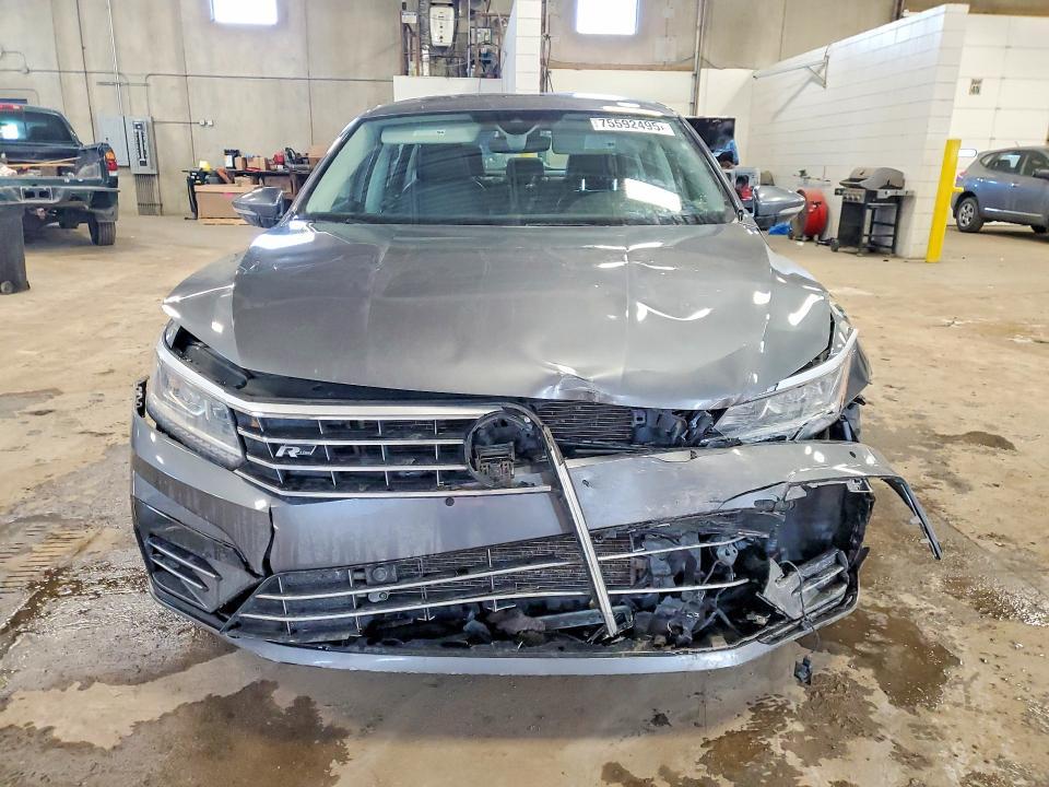 2019 Volkswagen Passat se R-line