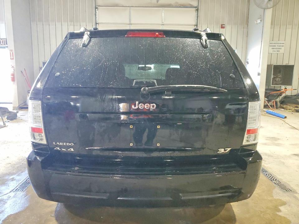 2006 Jeep Grand Cherokee Laredo