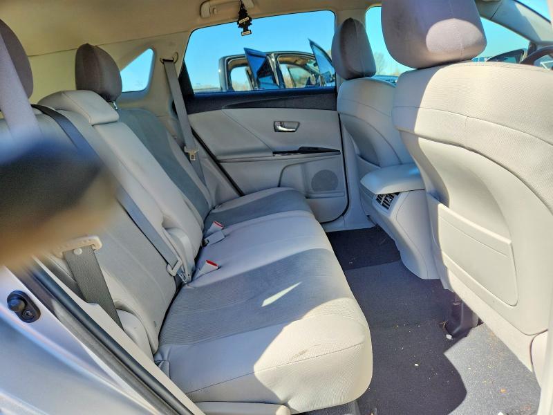 2015 Toyota Venza le