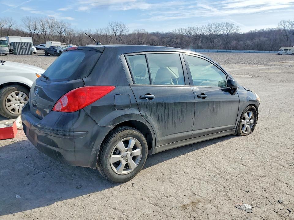 2007 Nissan Versa 1.8 s
