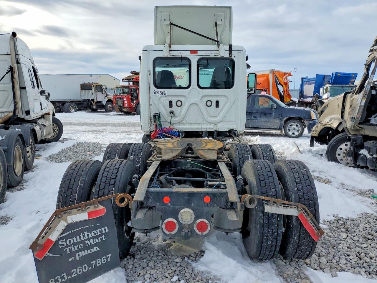 2019 Freigliner 2019 Freightliner Cascadia 125 Semi Truck