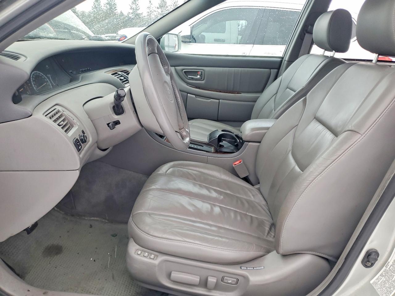 2000 Toyota Avalon xl