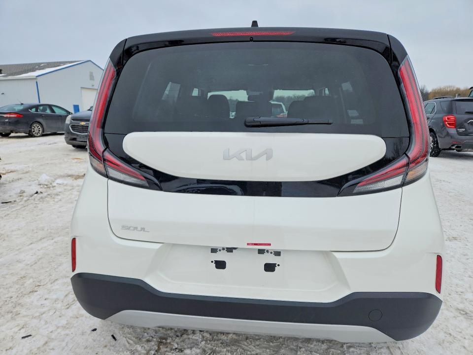 2024 KIA Soul lx