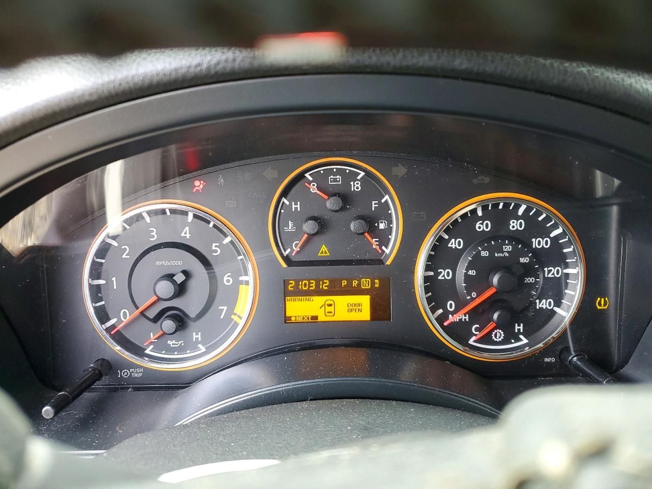 2014 Nissan Armada Platinum