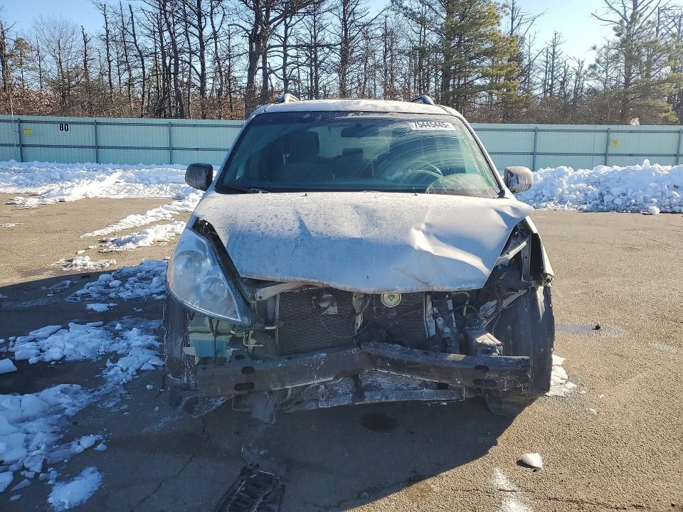 2009 Toyota Sienna ce