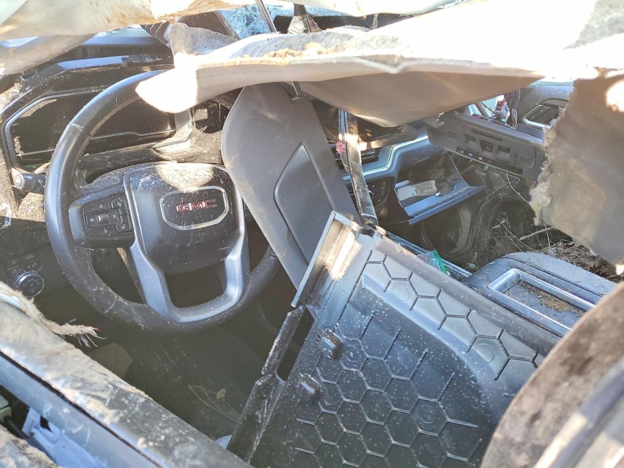 2022 GMC Sierra K1500 SLT
