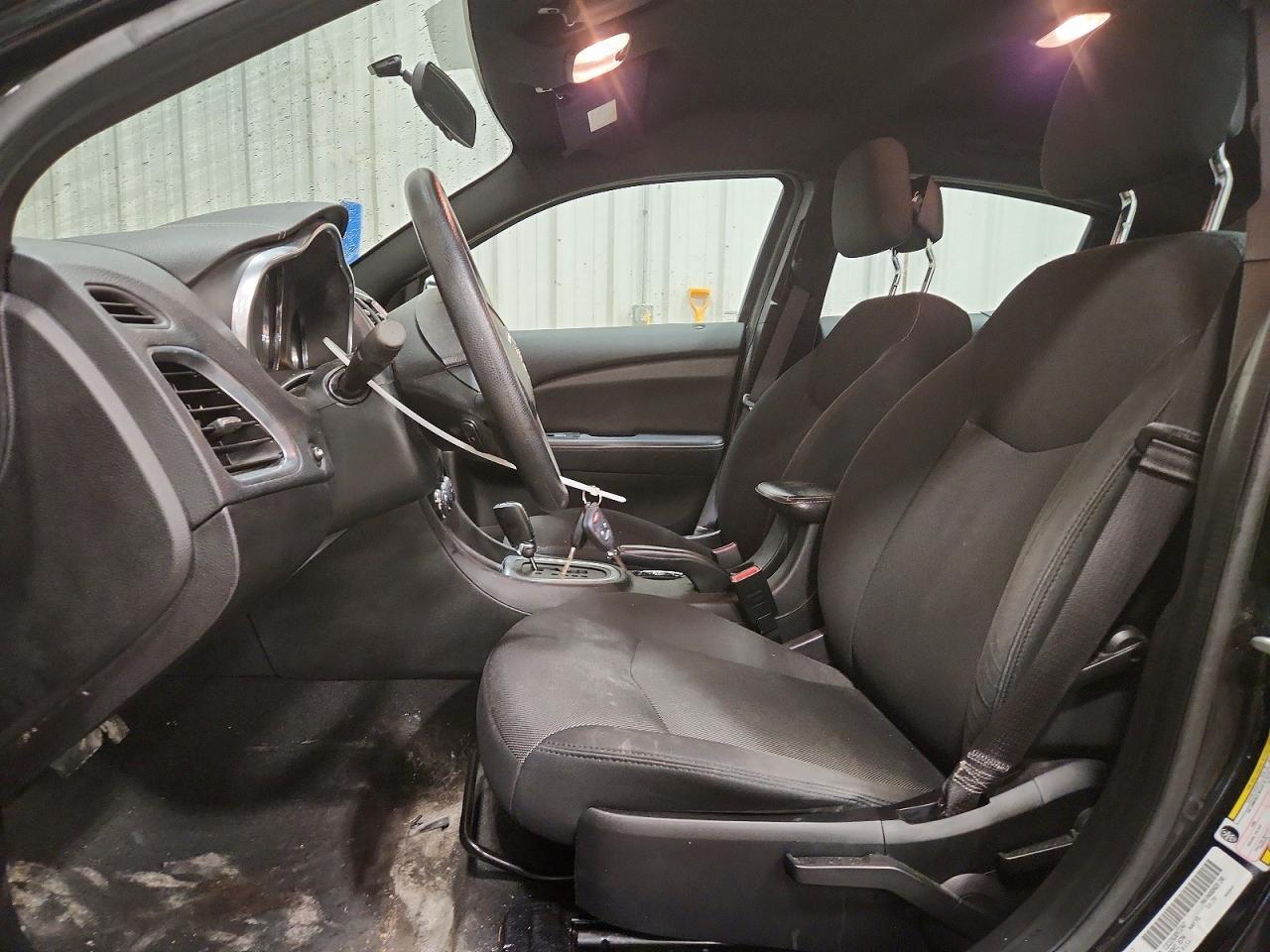 2014 Dodge Avenger se