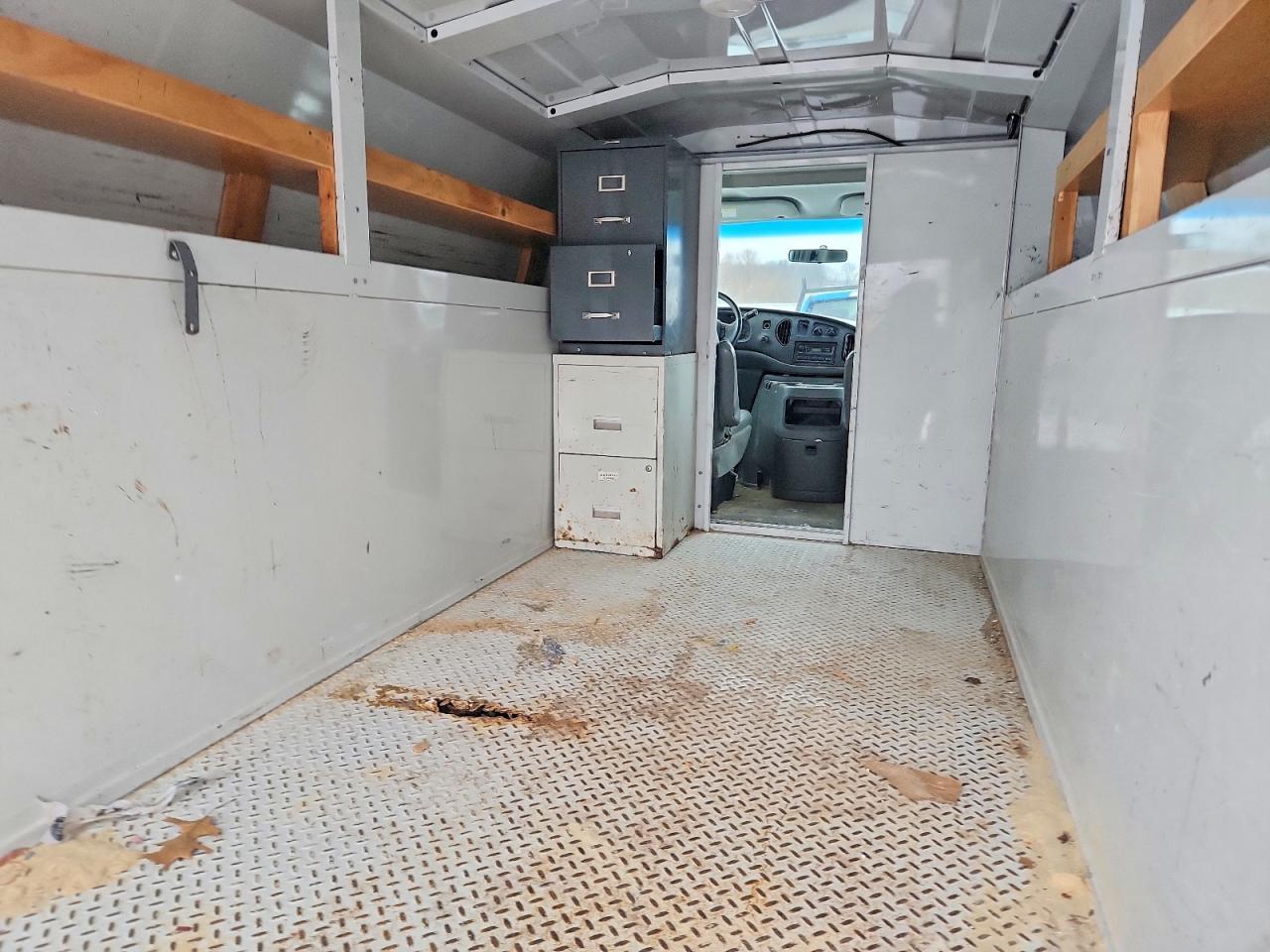 2005 Ford E350 Utility / Service Truck