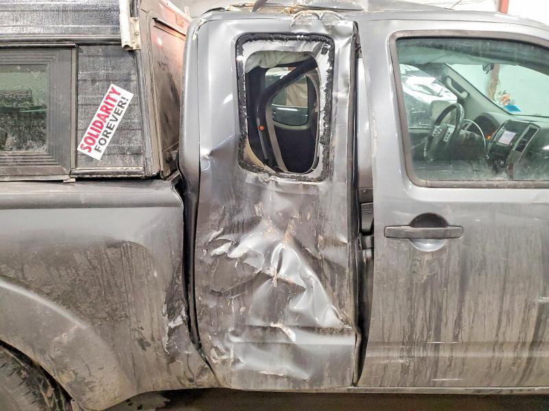 2016 Niss Frontier SV