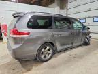 2014 Toyota Sienna le 8-passenger