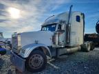 2001 Freigliner 2001 Freightliner FLD132 Semi Truck