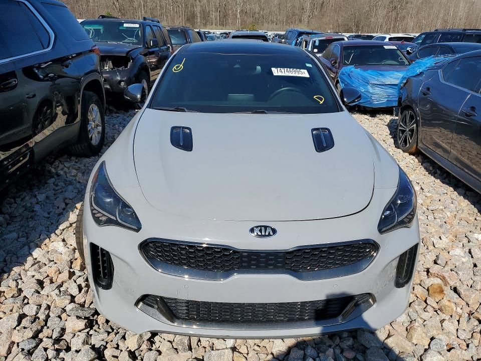 2020 KIA Stinger GT1