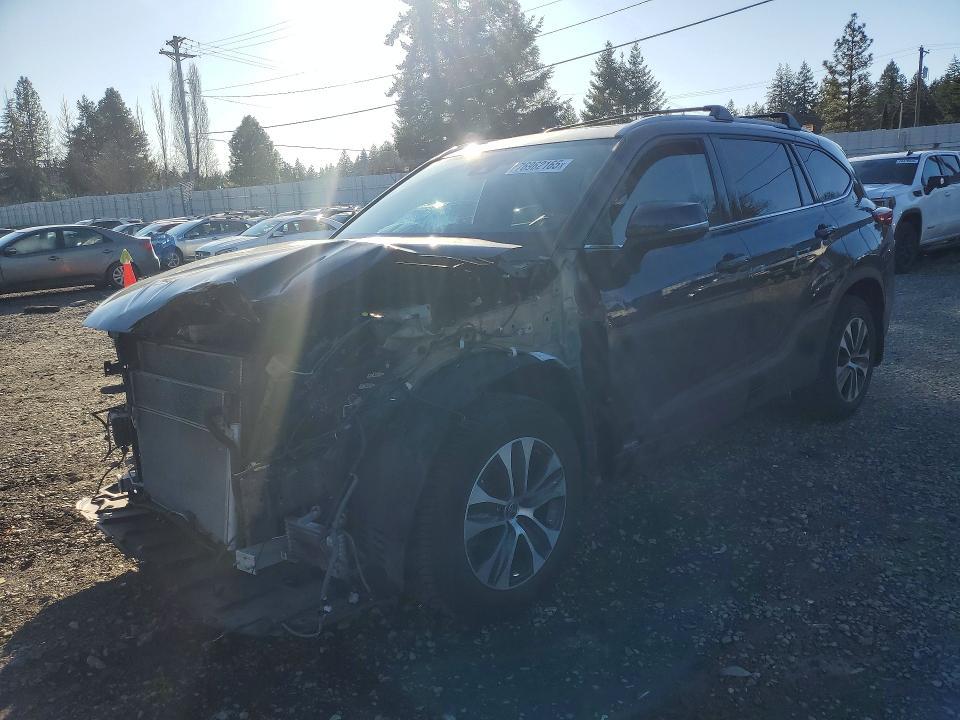 2022 Toyota Highlander Hybrid xle