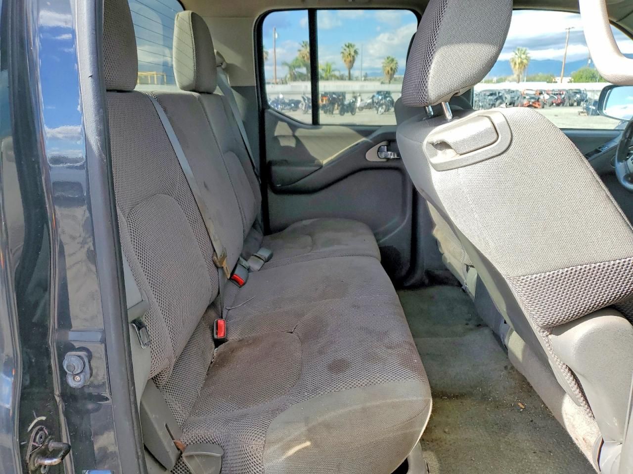 2013 Nissan Frontier s