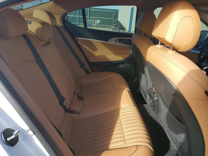 2022 Genesis G70 Base