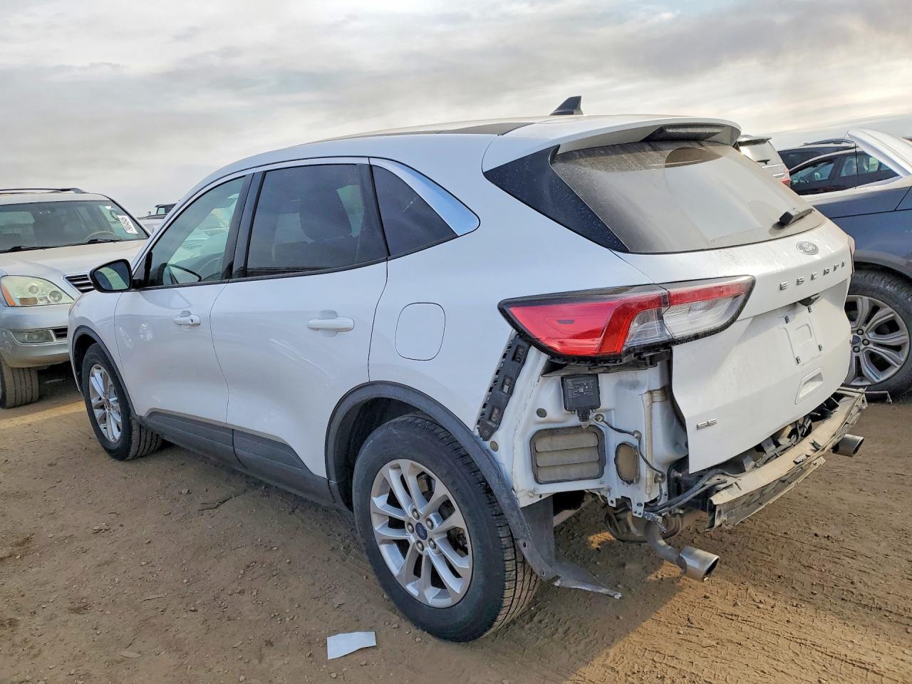 2020 Ford Escape se