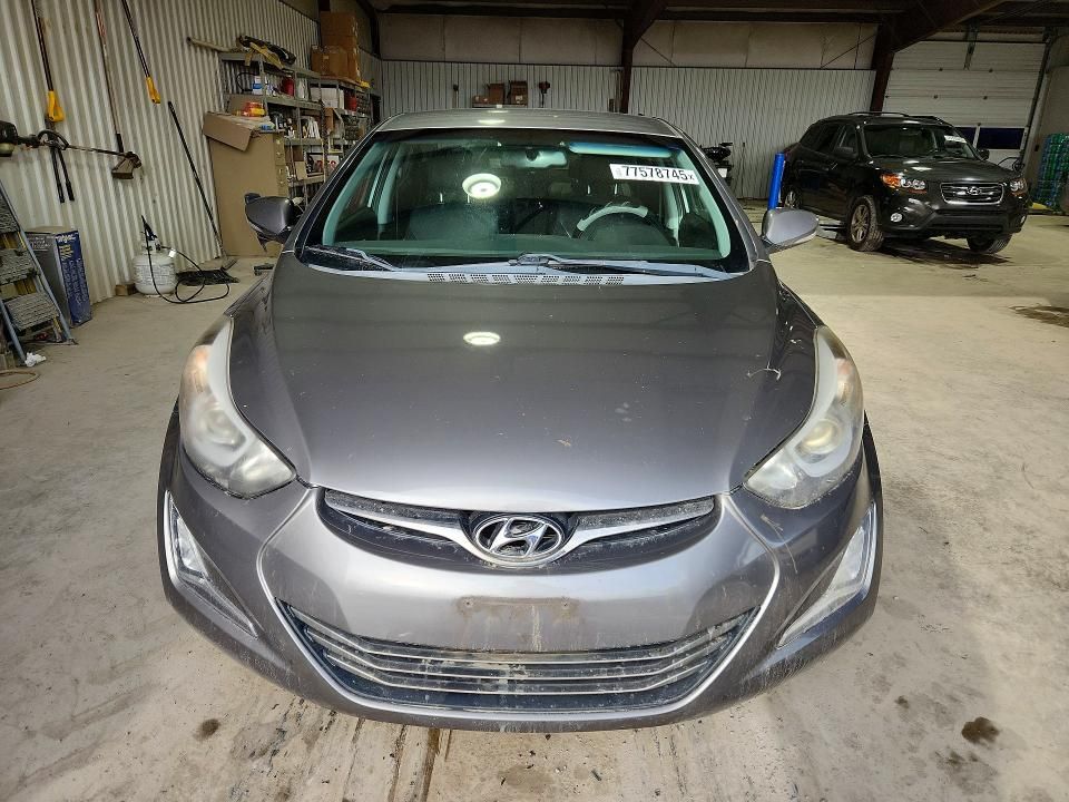 2014 Hyundai Elantra se