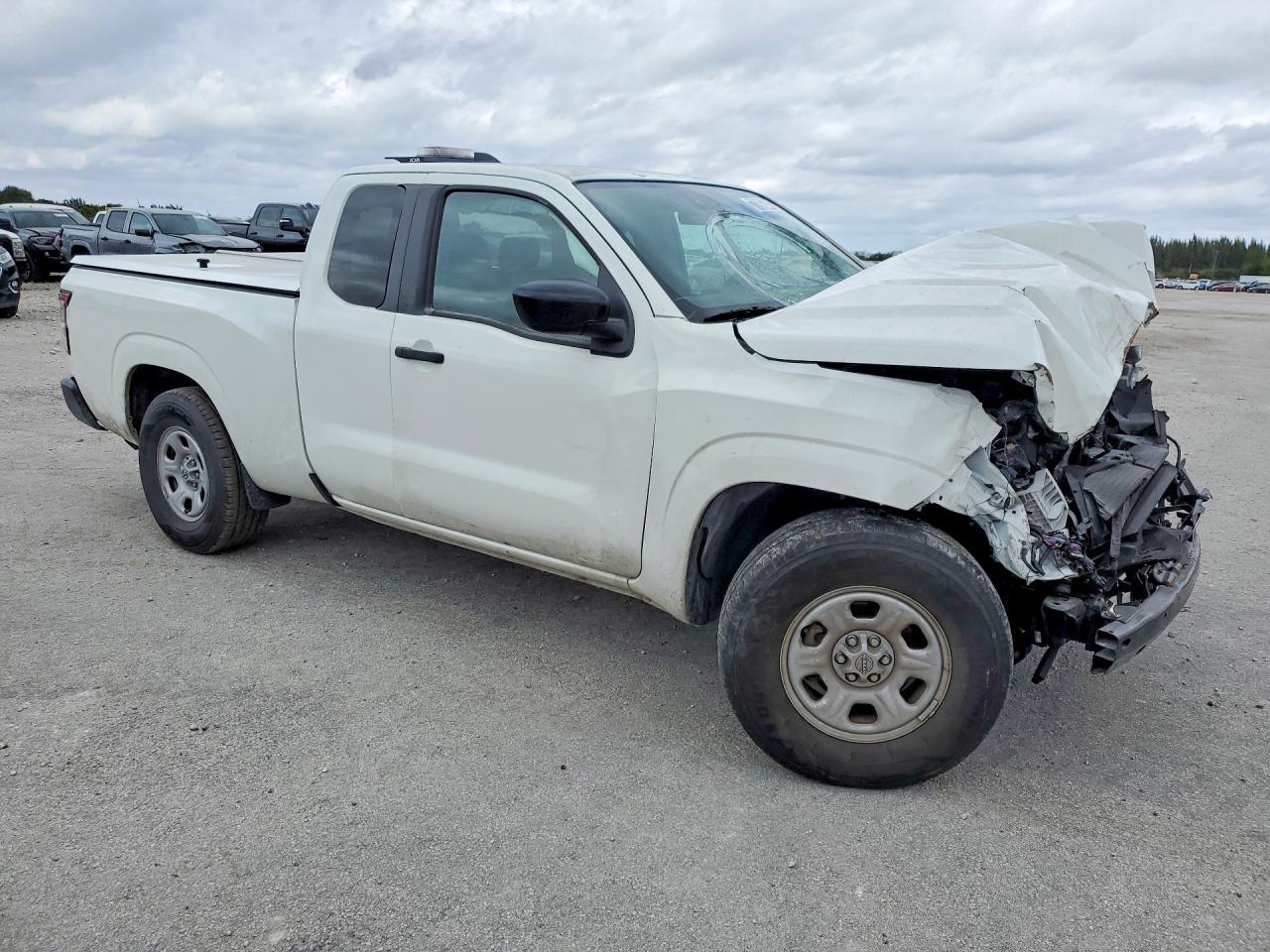 2024 Nissan Frontier S