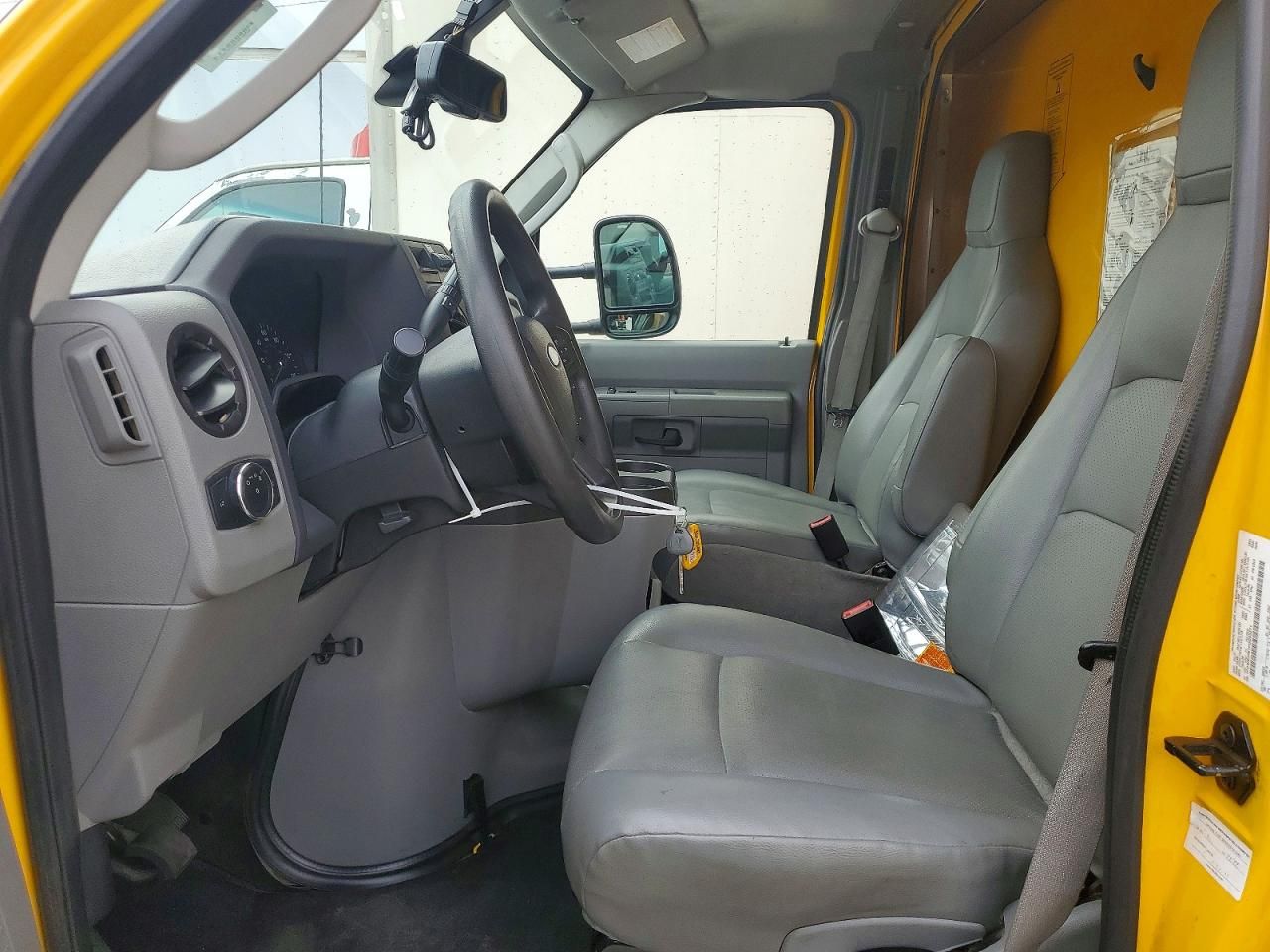 2023 Ford E350 BOX Truck