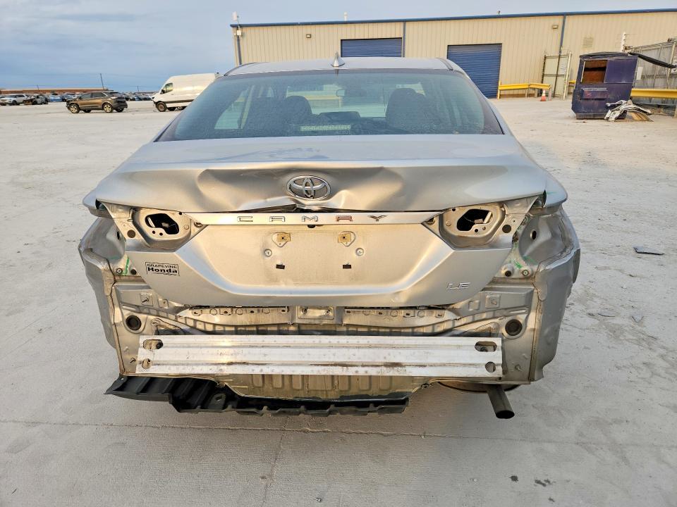 2021 Toyota Camry le