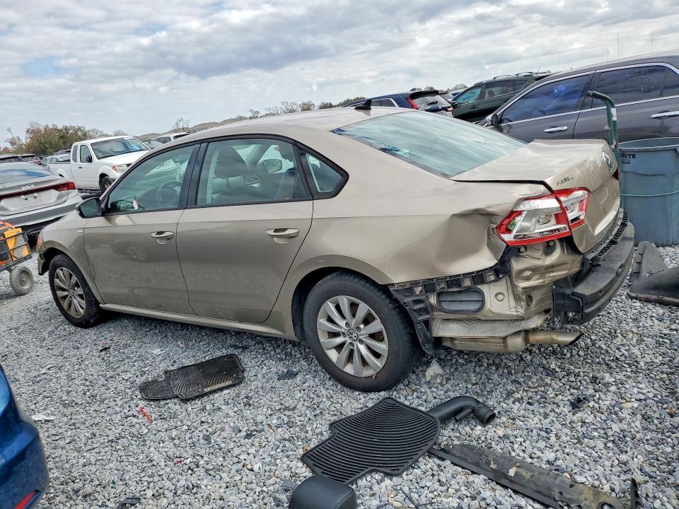 2015 Volkswagen Passat s