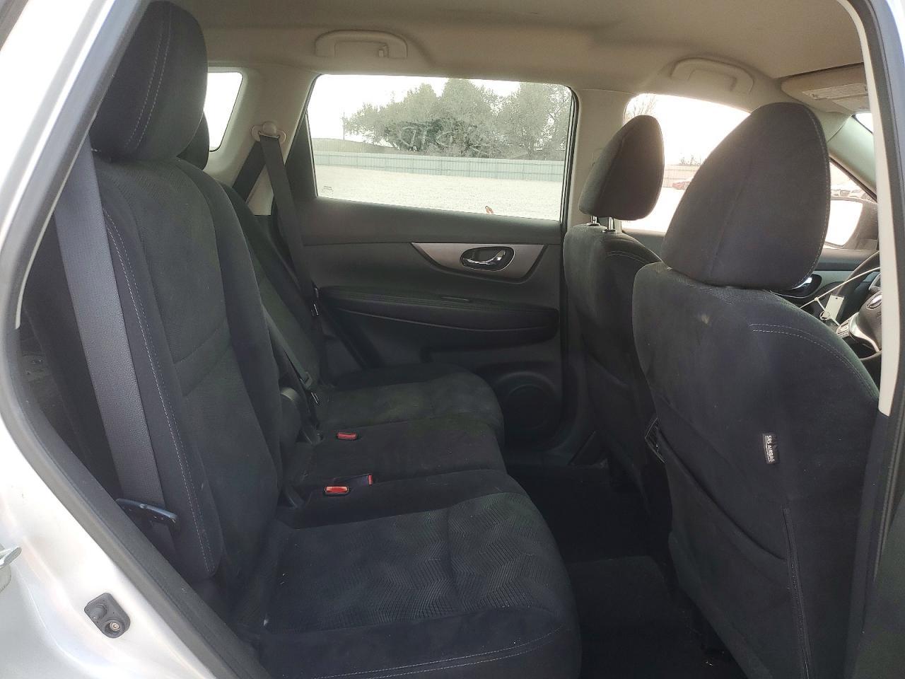 2014 Niss Rogue sv