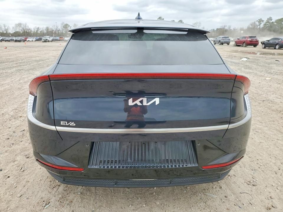 2023 KIA EV6 Light