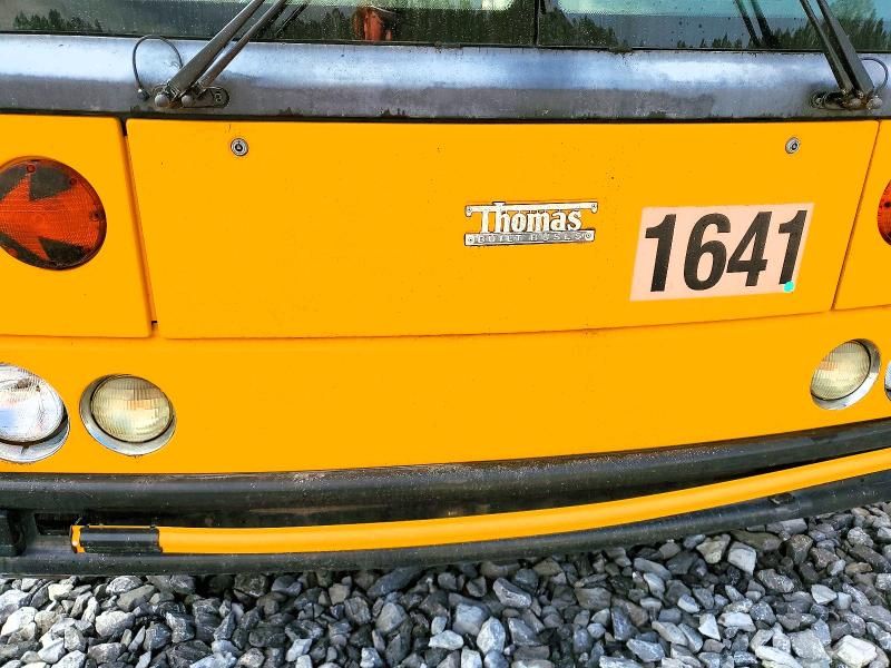 2004 Thomas School Bus-school bus