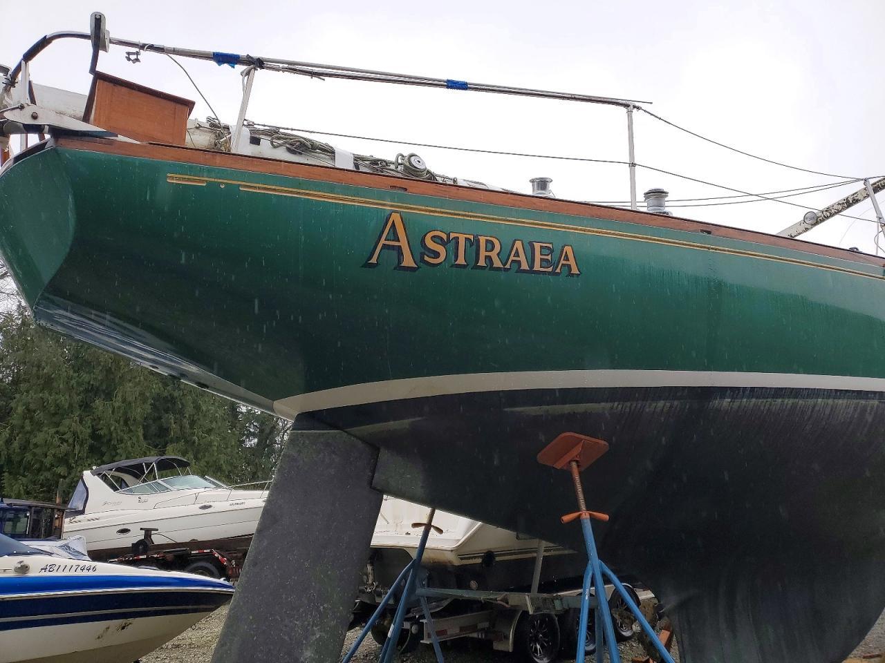 1969 Eric 32-Boat