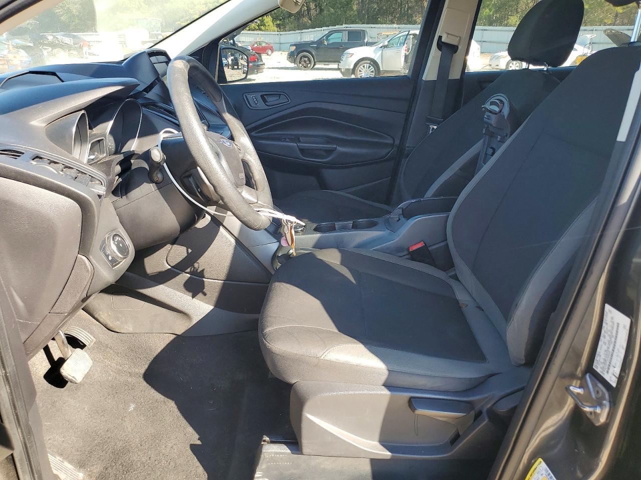 2016 Ford Escape s