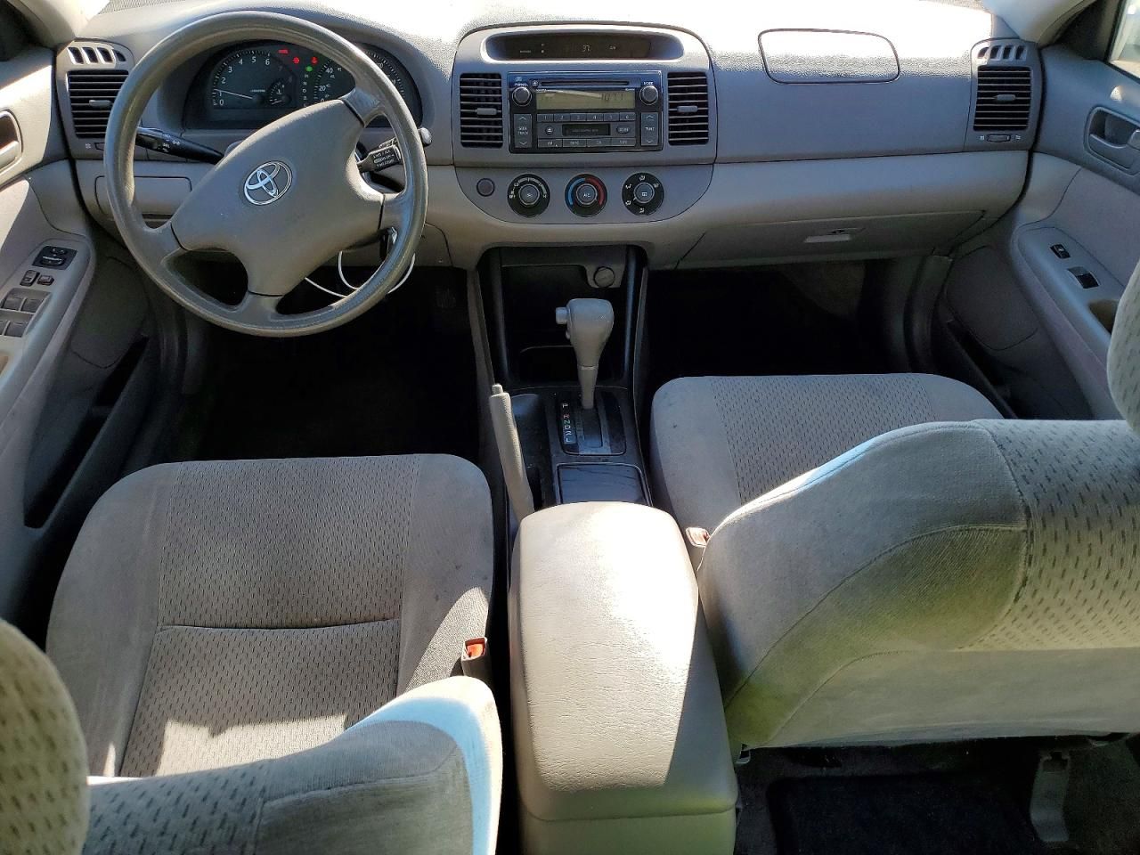 2003 Toyota Camry le