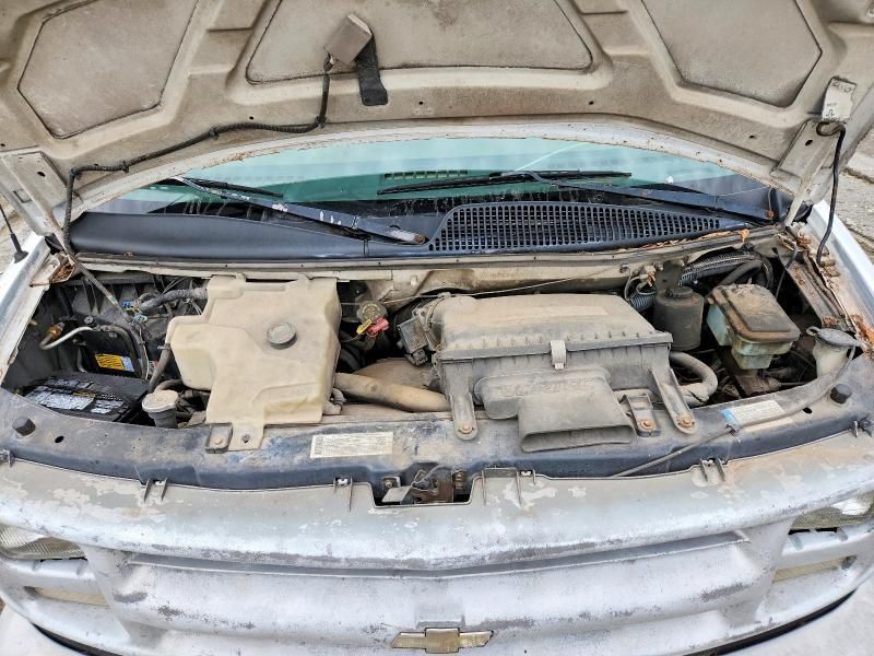 2000 Chevrolet Express G3500