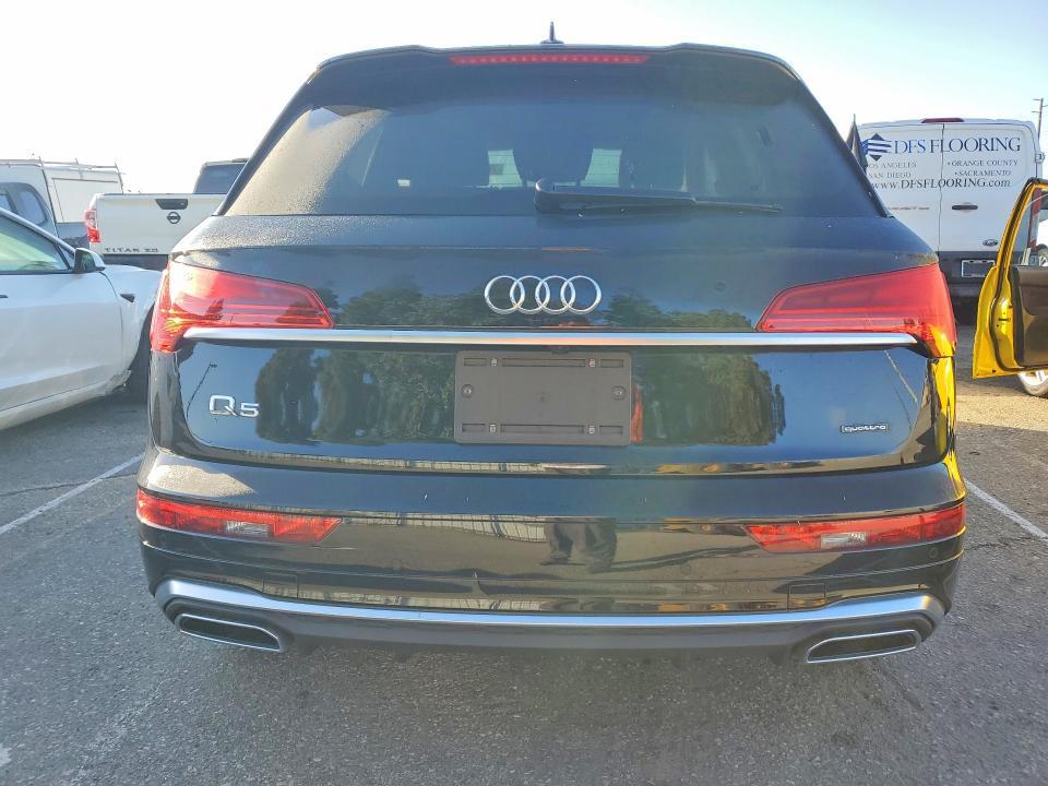 2024 Audi Q5 e Premium 55