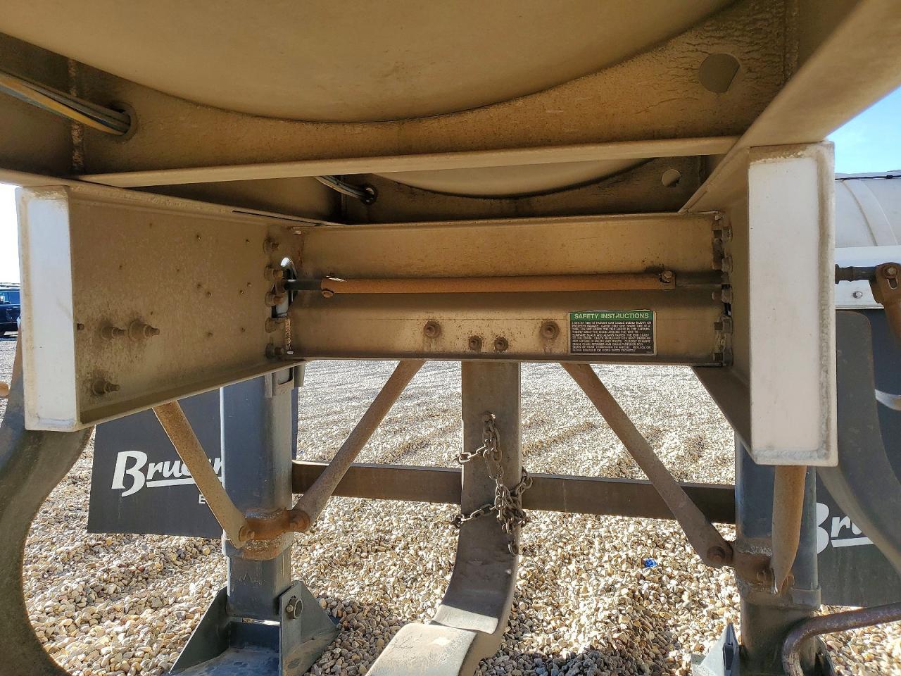 2012 Walker Tank Trailer