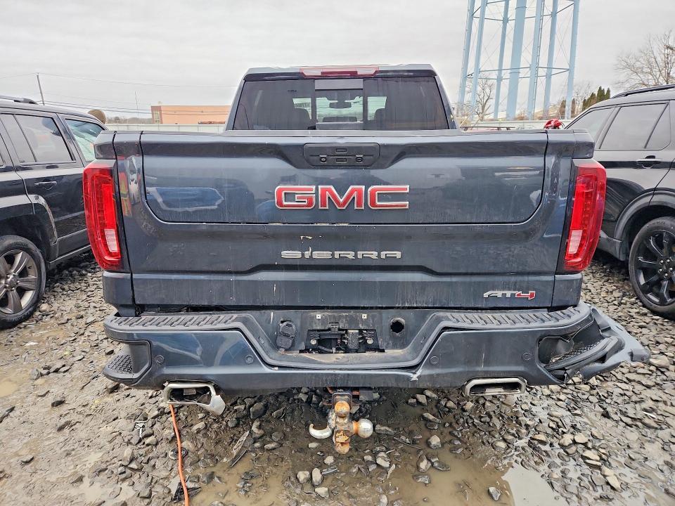 2021 GMC Sierra K1500 AT4