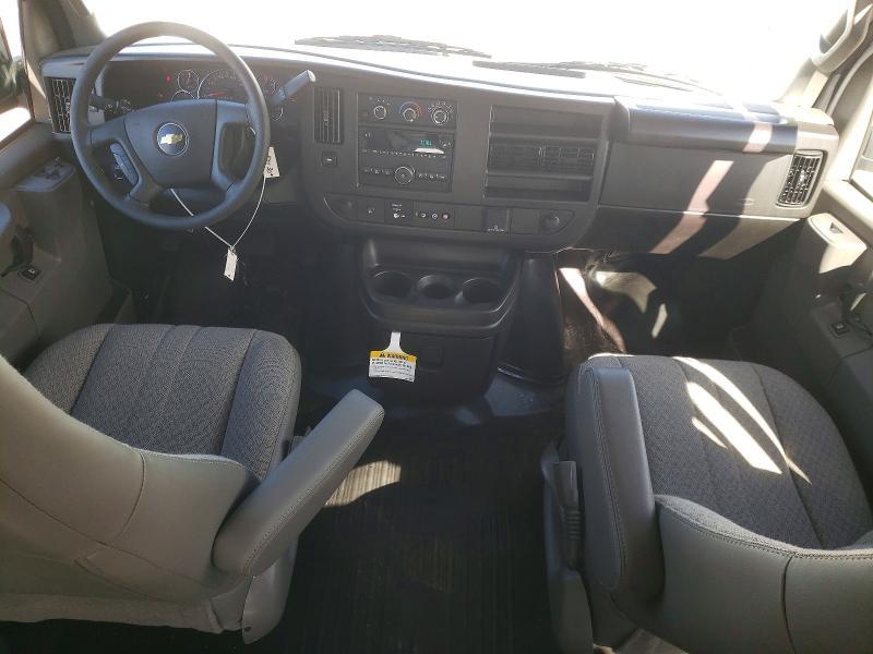 2025 Chevrolet Express G2500