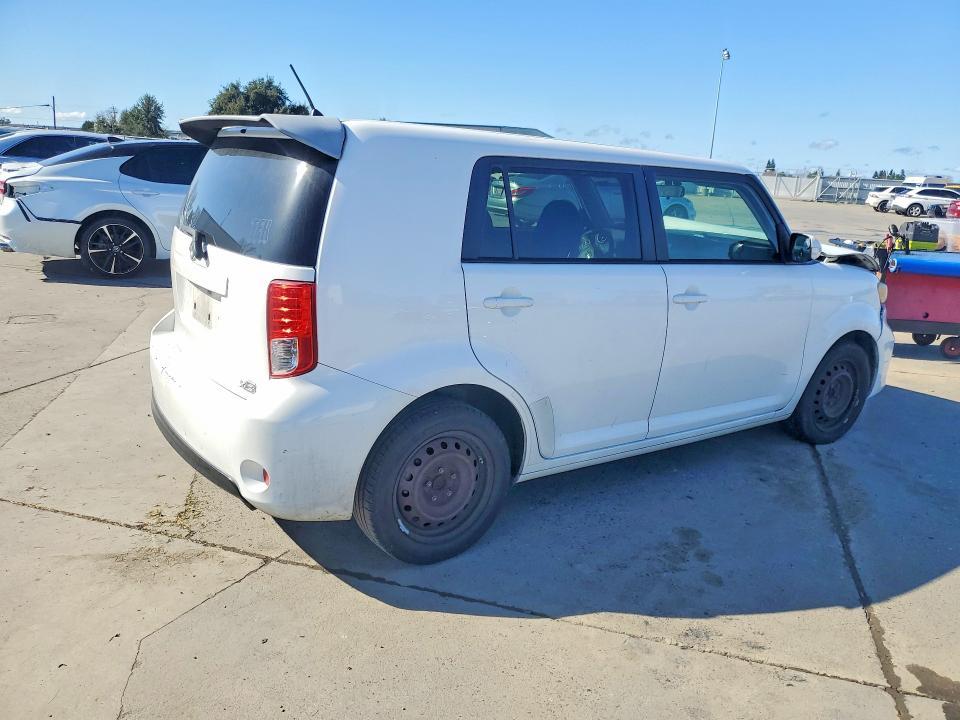 2013 Scion XB