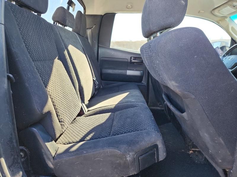 2013 Toyota Tundra Double cab SR5