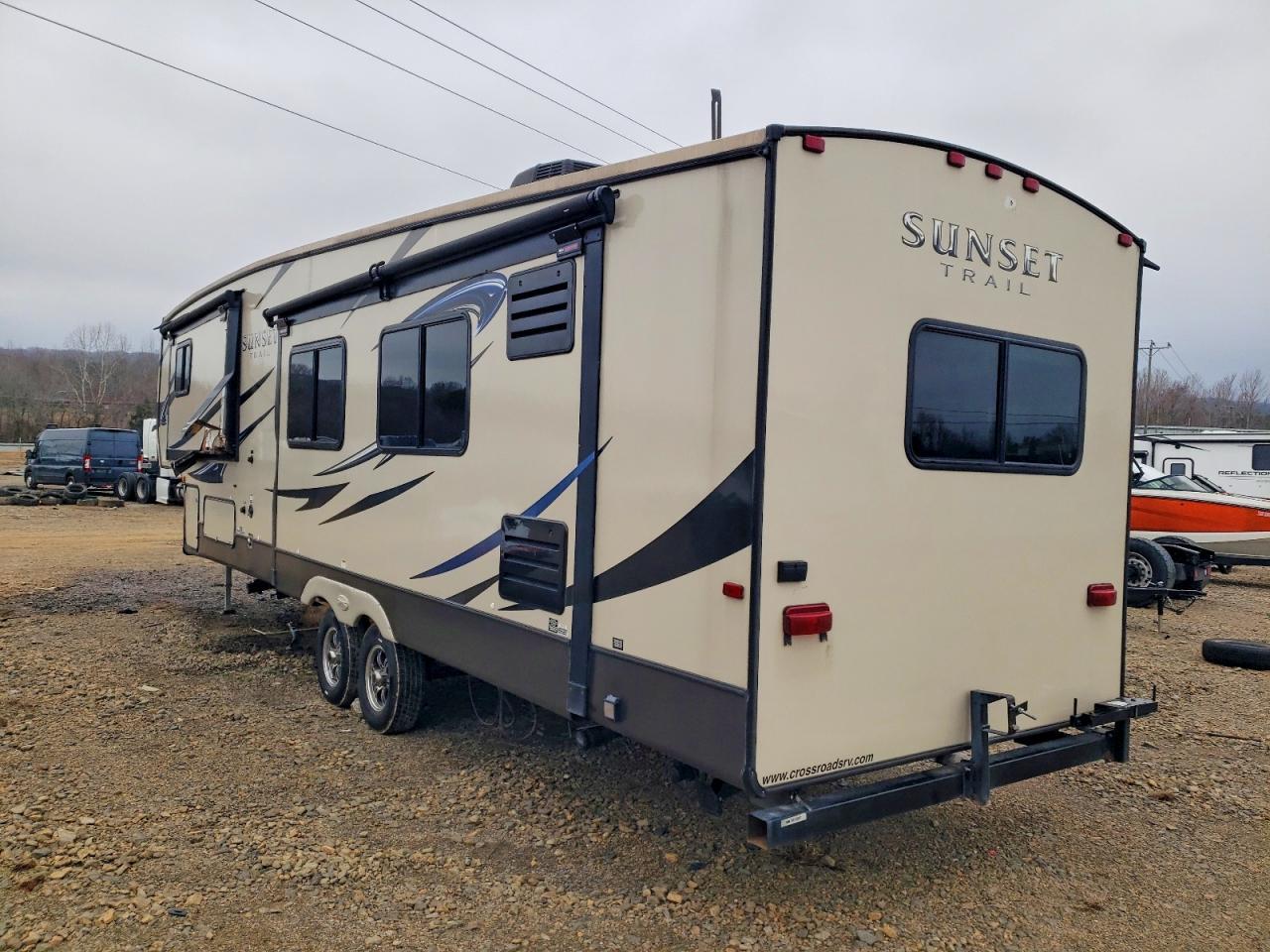 2015 Crosby 2015 Crossroads Sunset Camper