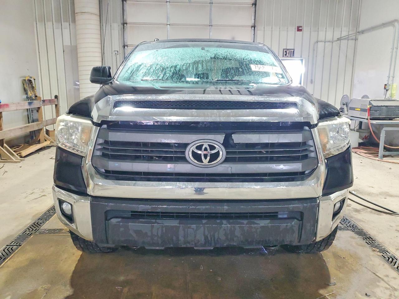 2014 Toyota Tundra Crewmax SR5