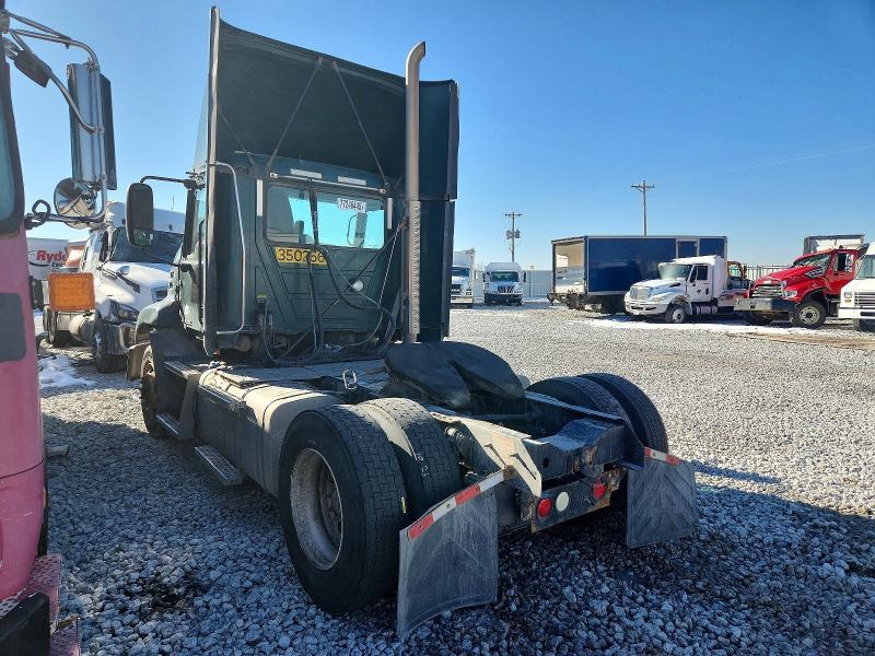 2016 Mack CXU613 Semi Truck