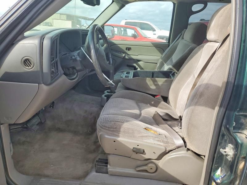 2004 Chevrolet Suburban C1500