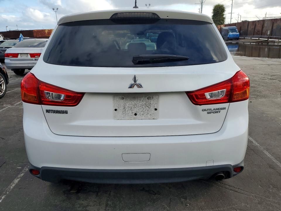 2013 Mitsubishi Outlander Sport se