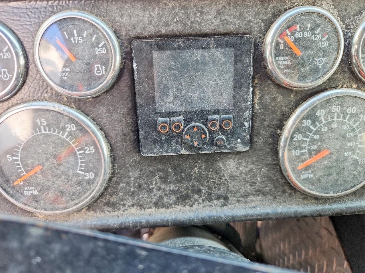 2016 Autocar Llc Xpeditor