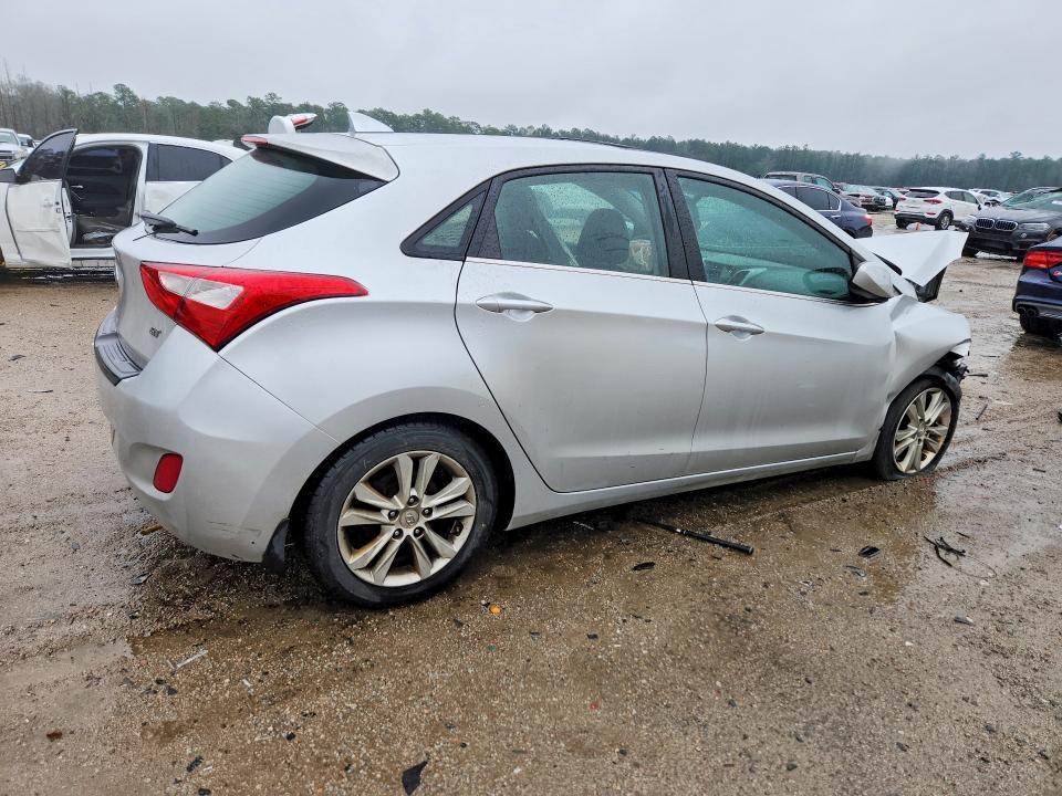 2013 Hyundai Elantra gt Base