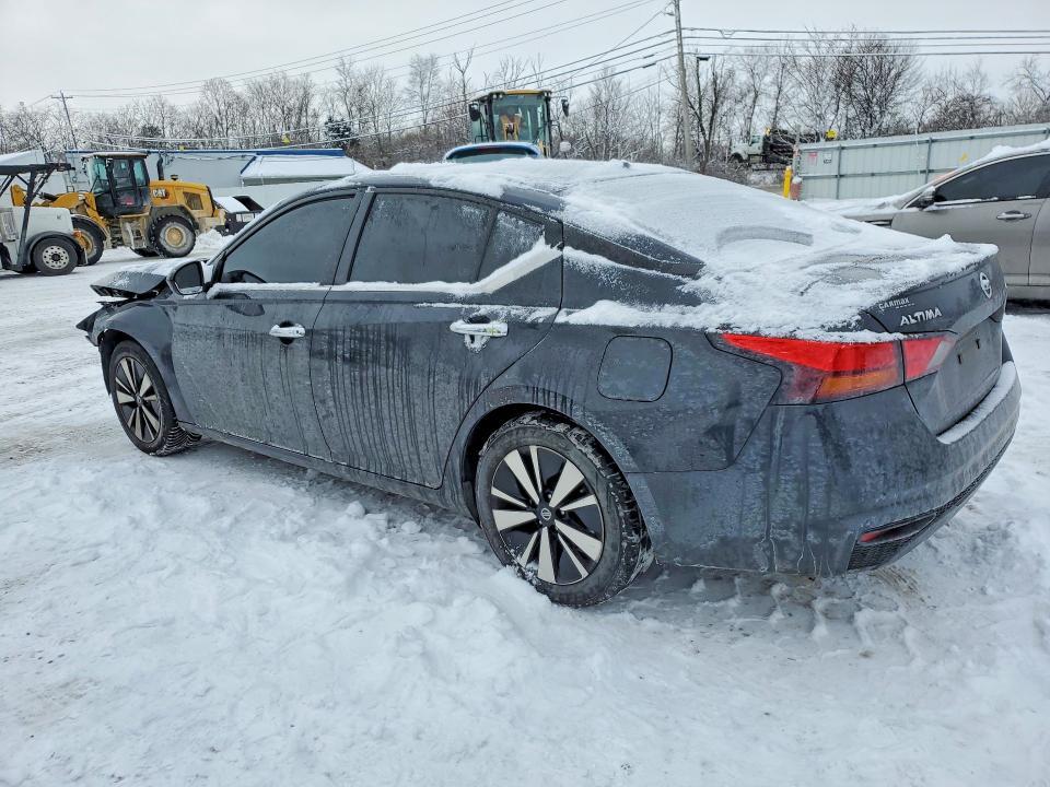 2022 Nissan Altima sv