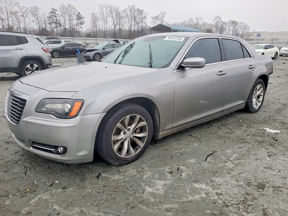 2013 Chrysler 300 s