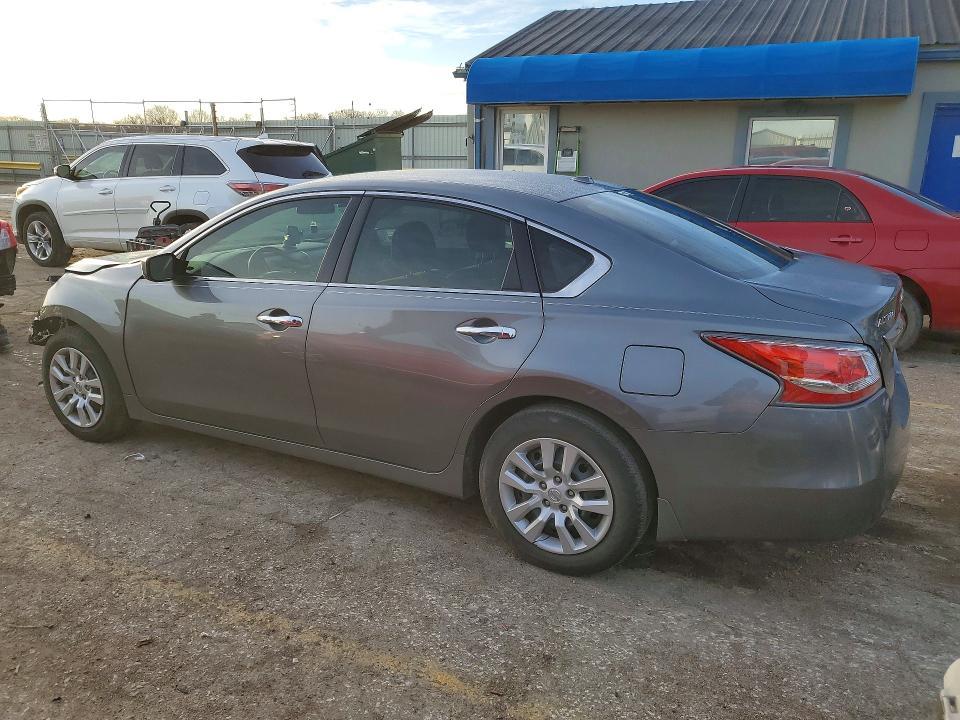 2015 Niss Altima 2.5 s