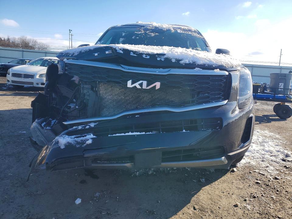 2022 KIA Telluride s