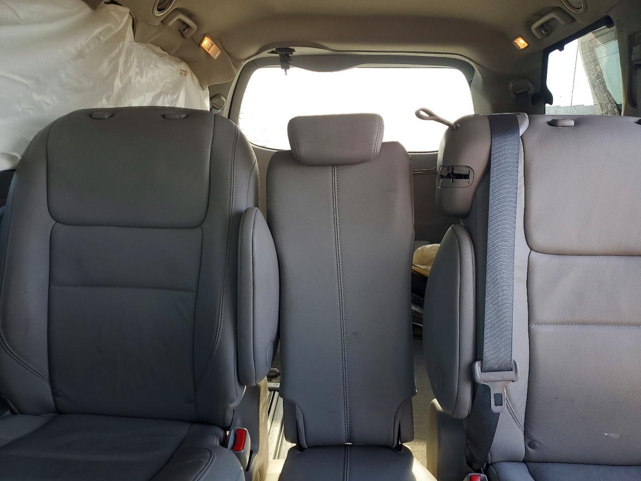 2016 Toyota Sienna xle